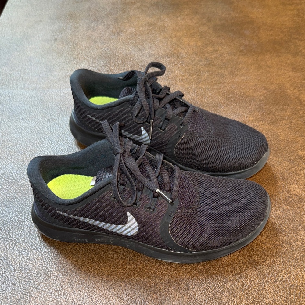 Nike Womens Free RN CMTR Triple Black Trainers Athletic Shoes Sz 6.5 831511-001